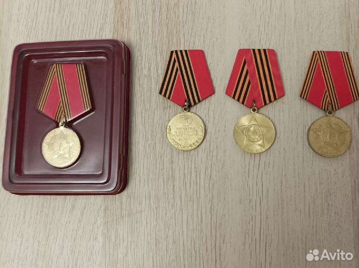 Медали 50,60,65 лет Победы