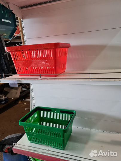 Корзинка покупательская пластик 20 л