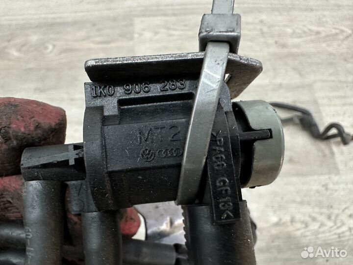 Клапан электромагнитный Volkswagen Tiguan