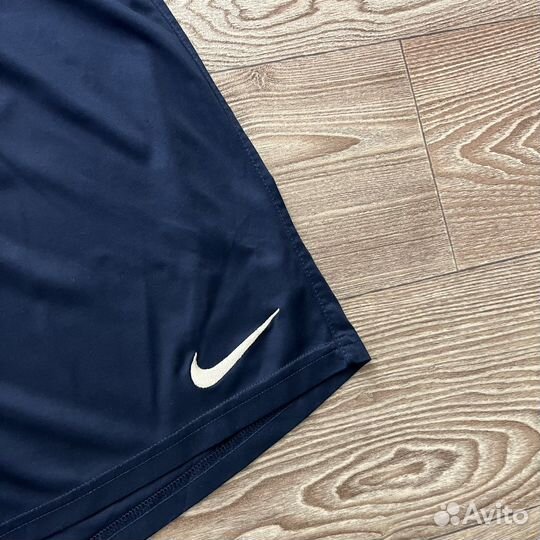 Шорты Nike