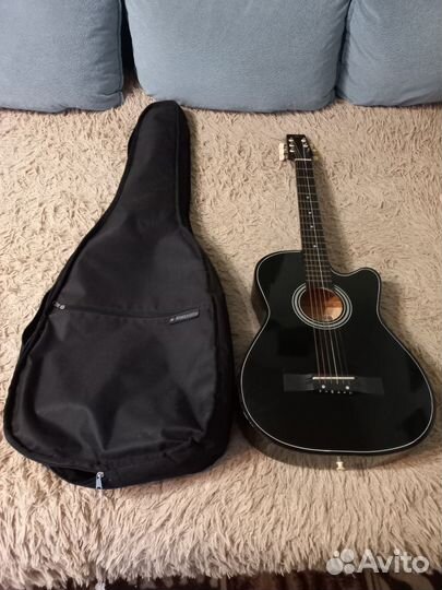 Акустическая гитара бу