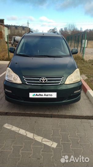 Toyota Avensis Verso 2.0 МТ, 2003, 333 417 км