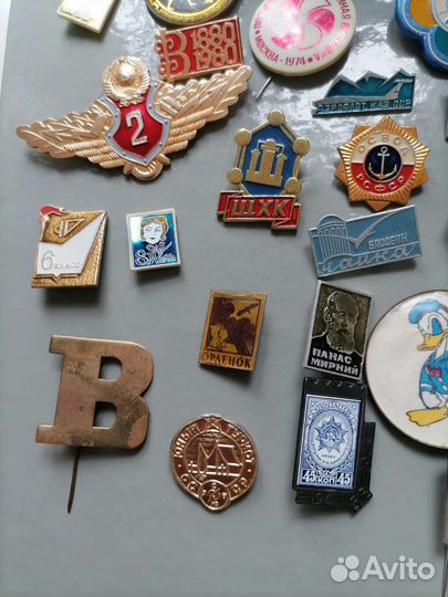 Значки разные,микс,37 штук,времен СССР