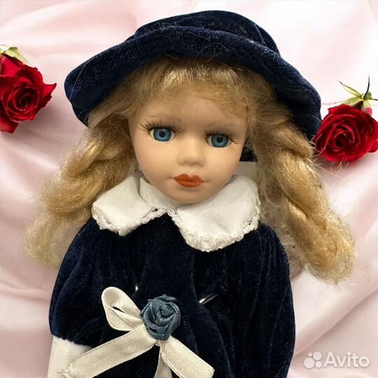 Кукла фарфоровая коллекционная
