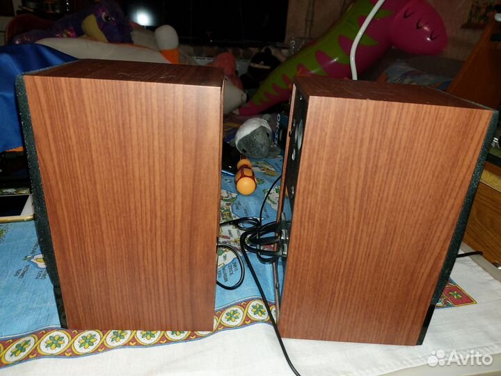 Компьютерные колонки genius