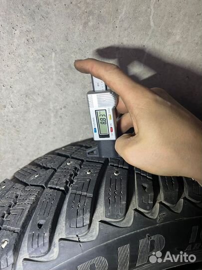 Goodyear Ultragrip Ice Arctic 215/55 R17 98T