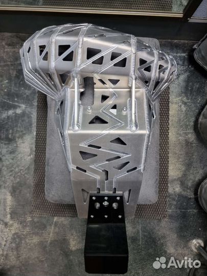 Защита картера и резонатора для мотоцикла Beta RR