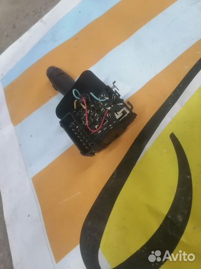 Подрулевой переключать света Renault Logan1