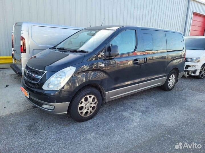 В разборе Хендай H1 Хендай Гранд Старекс 2.5 D4CB