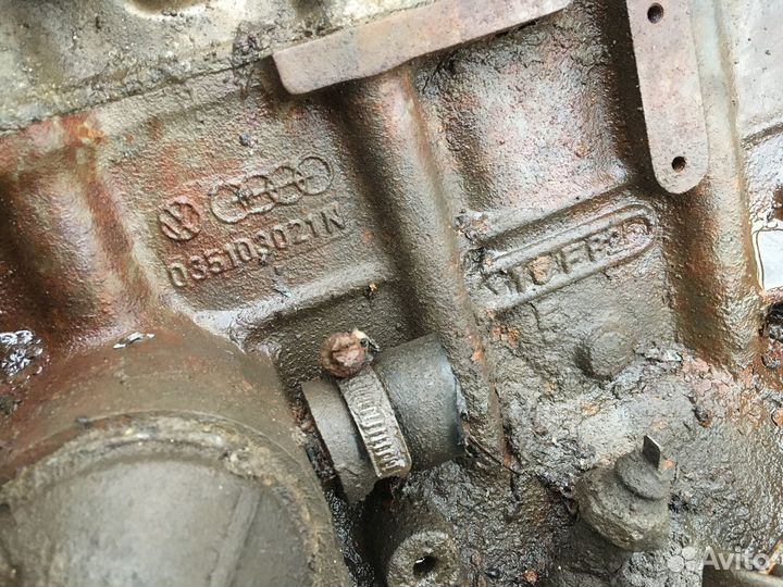 Двигатель и коробка Volkswagen Santana