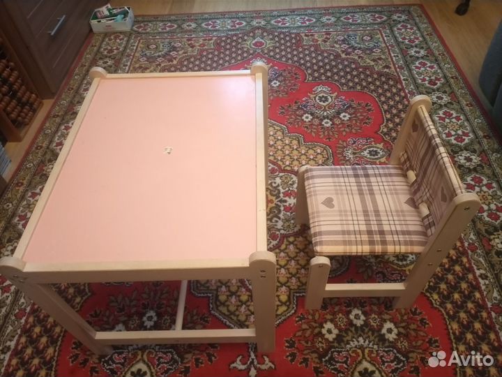 Стол и стул детские