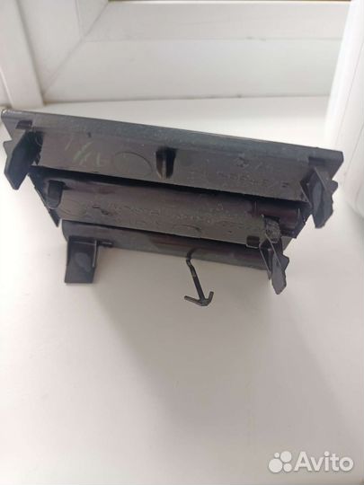 Заглушка буксировочного крюка toyota camry