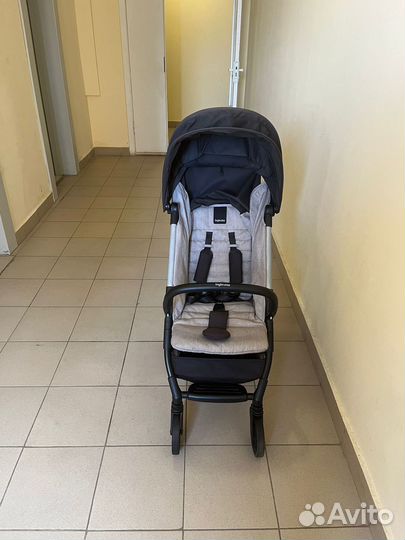 Продам прогулочную коляску