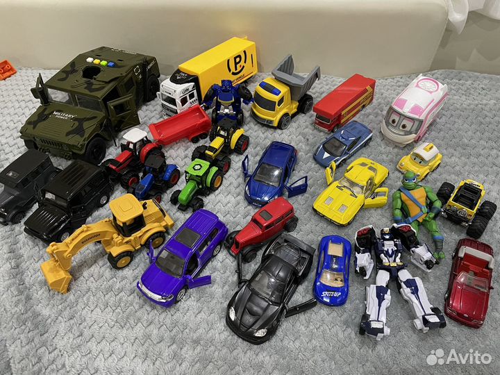 Игрушки для мальчика роботы поезда поли робокар