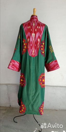 Узбекский халат из сюзане и иката. Кимоно