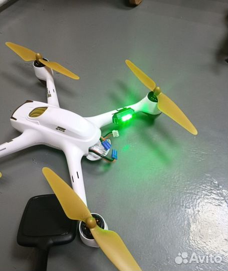 Квадрокоптер hubsan h501s pro