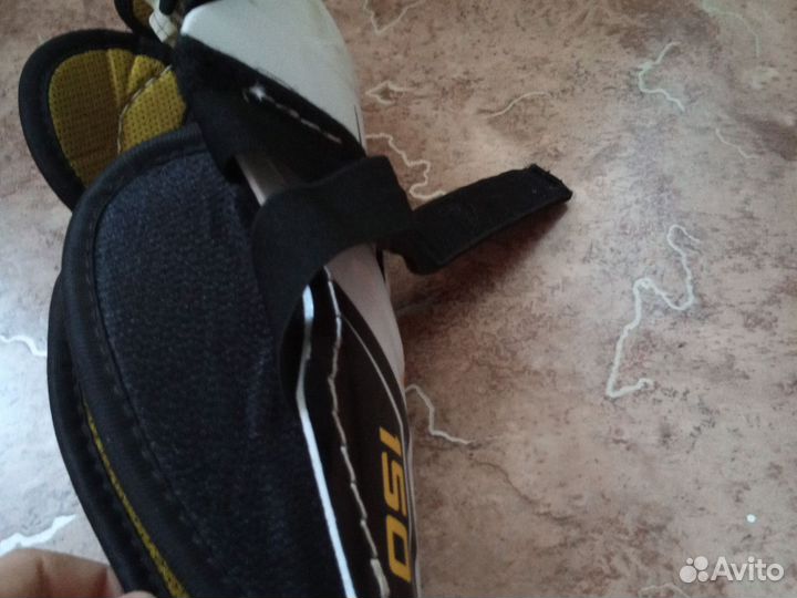 Щитки хоккейные 23 см