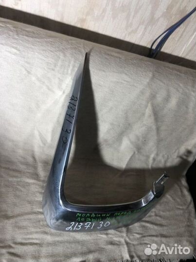 Молдинг передний левый Mitsubishi