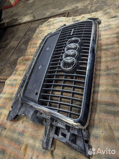 Решётка радиатора Audi Q5 2008-2012