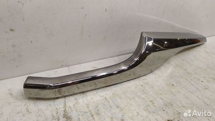 Молдинг бампера передний левый Toyota Land Cruiser