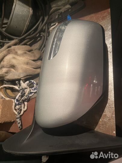 Боковое правое зеркало на Suzuki grand vitara