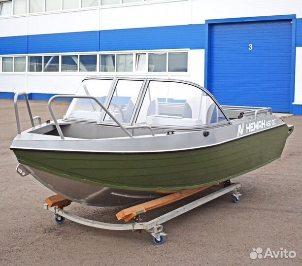Новая моторная лодка Неман 450 DC с оборудованием