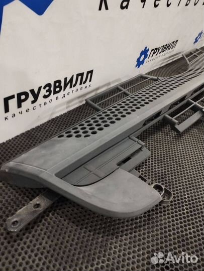 Решетка радиатора Mercedes Actros MP4 A9618851453