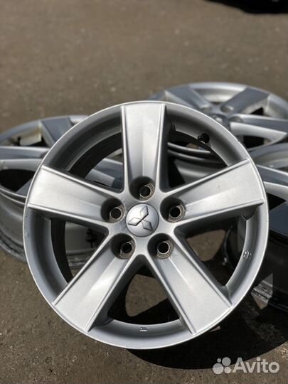 Комплект литых дисков R16