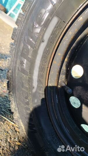 Hankook Radial 884 185/65 R15