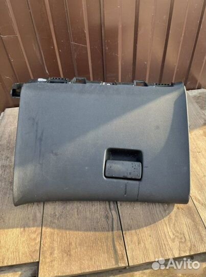 Бардачок Opel Astra GTC 1.4 2012