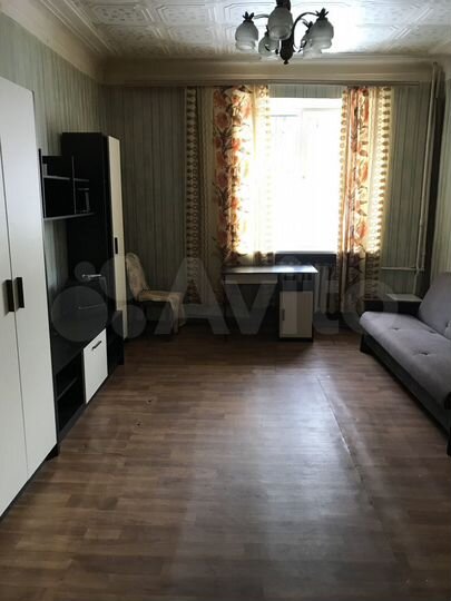 Комната 20 м² в 5-к., 1/2 эт.