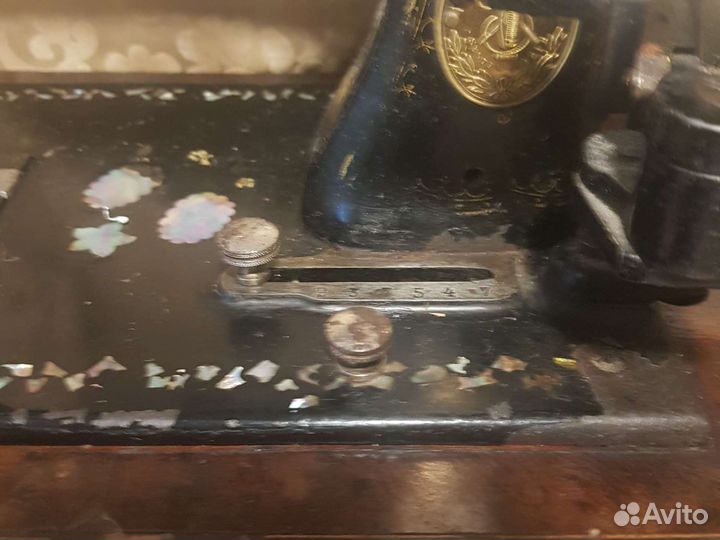 Швейная машинка старинная