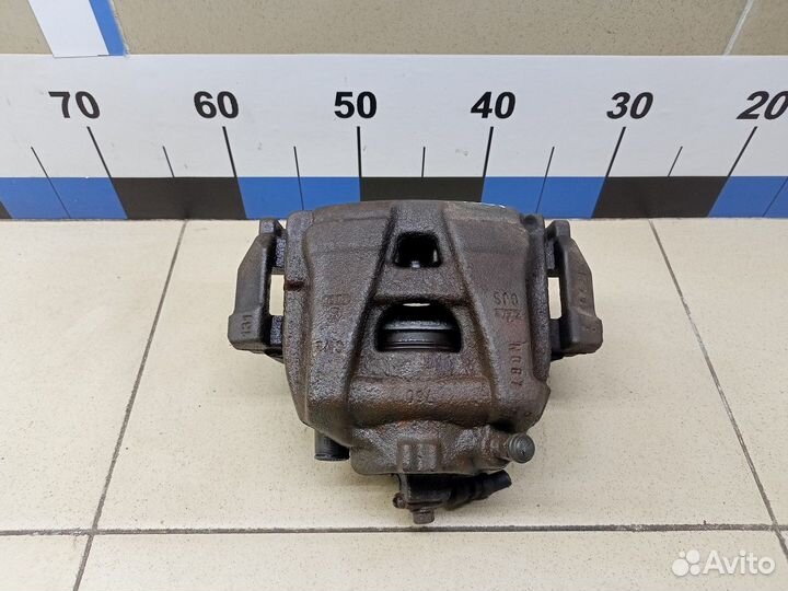 Суппорт передний правый Tiguan 2011-2016