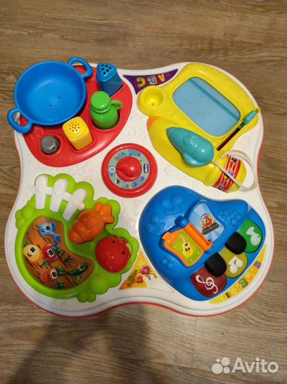 Развивающий стол chicco