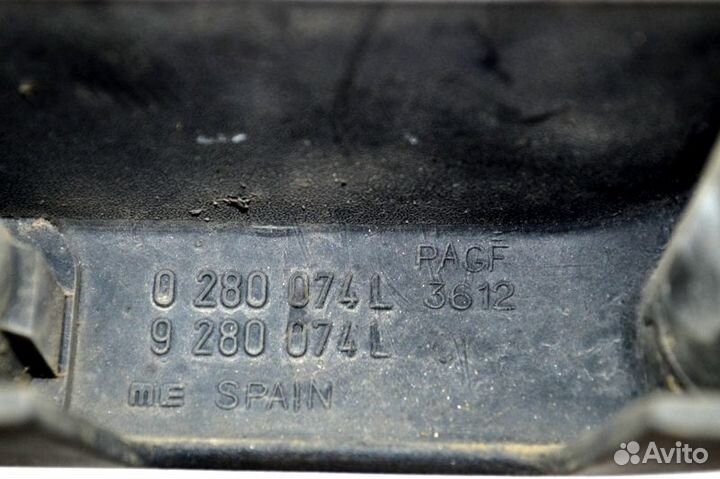 Ручка радиаторной решетки, левая DAF 95XF (01.97-1