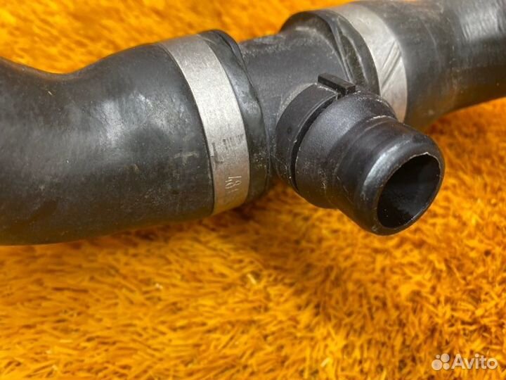 Патрубок системы охлаждения Bmw 5-Series F10