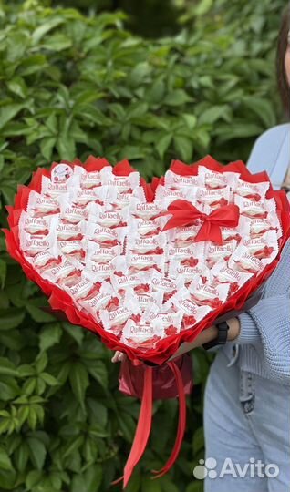 Съедобные букеты из конфет рафаэлло