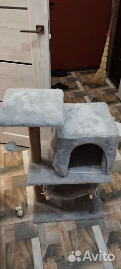 Домик для кошки с когтеточкой бу
