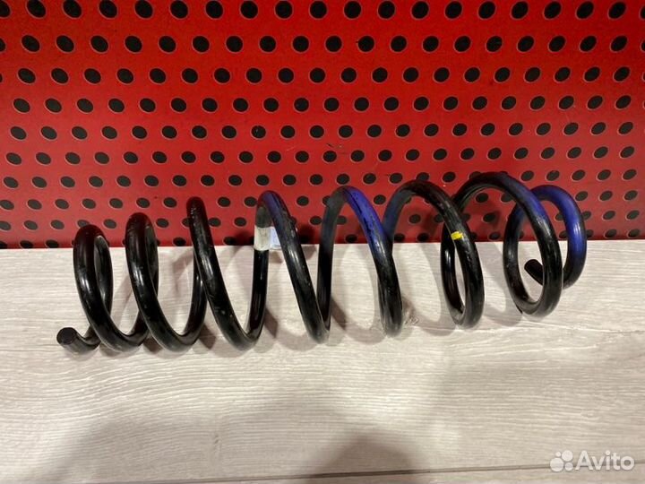 Пружина задняя Kia Proceed seurpj721 G4LH 1.5