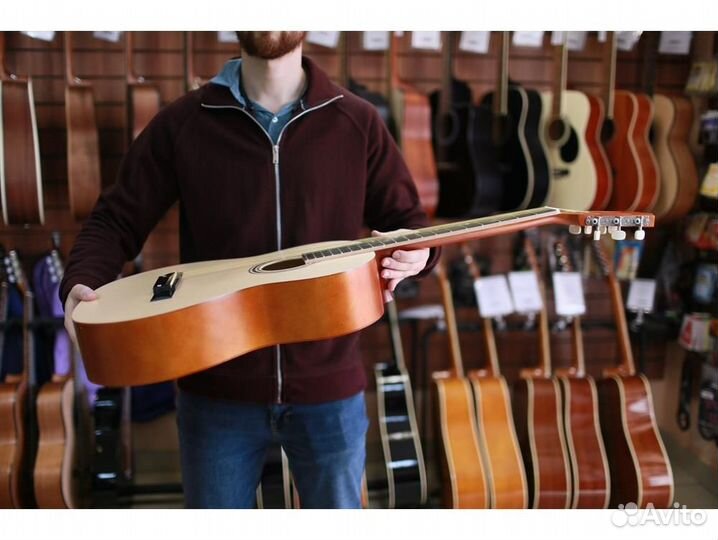 Амистар M-31/7 семиструнная гитара