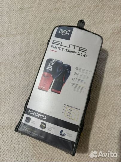 Боксерские перчатки everlast