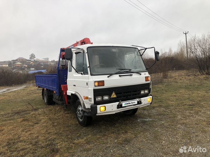 Nissan Condor с КМУ, 1990