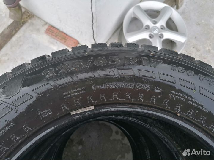 Nokian Tyres Hakkapeliitta 7 225/65 R17