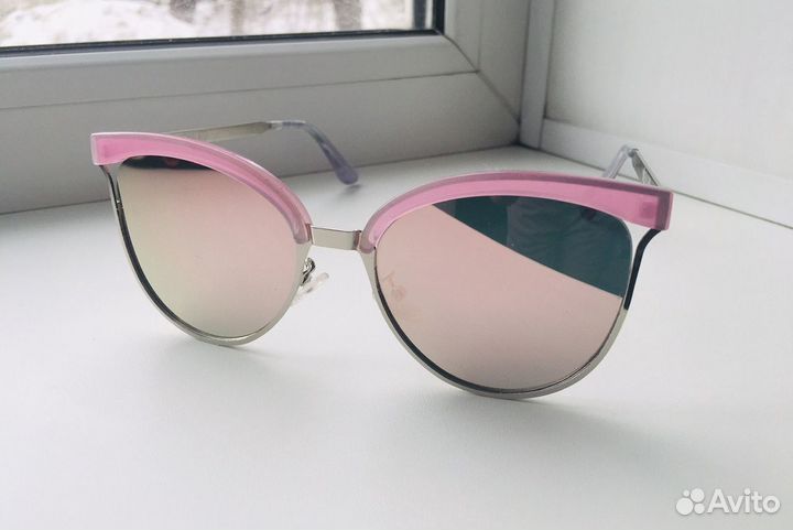 Солнцезащитные очки