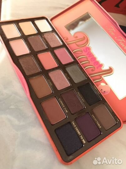 Палетка теней TOO faced