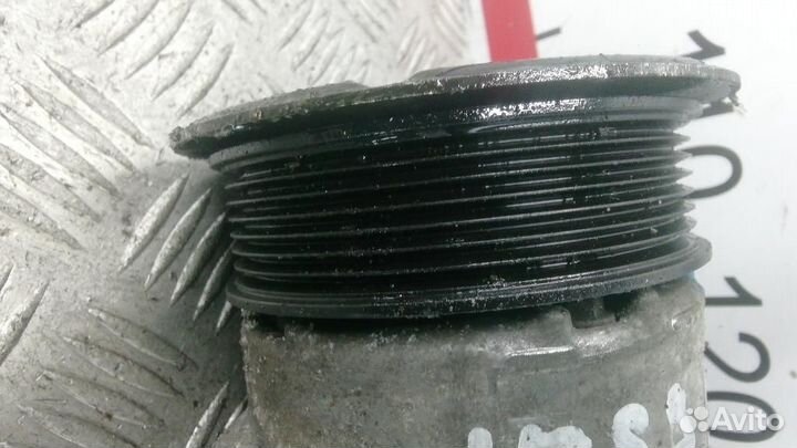 Компрессор системы кондиционирования Toyota RAV4