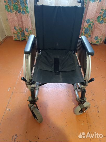Коляска инвалидная