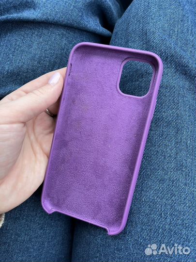 Чехол на iPhone 11