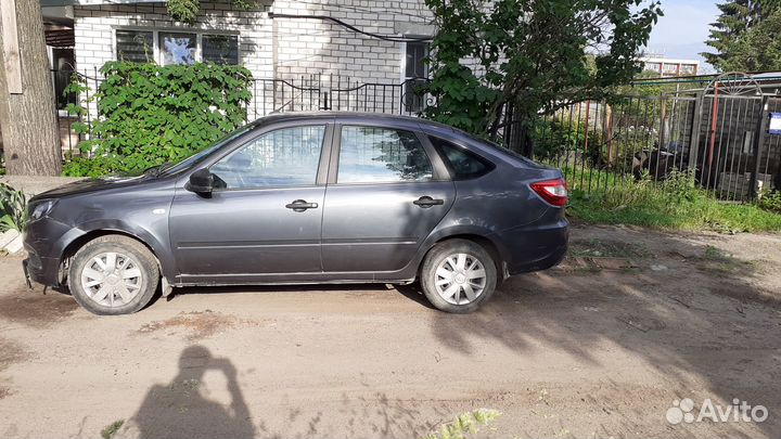 LADA Granta 1.6 AMT, 2019, битый, 70 000 км