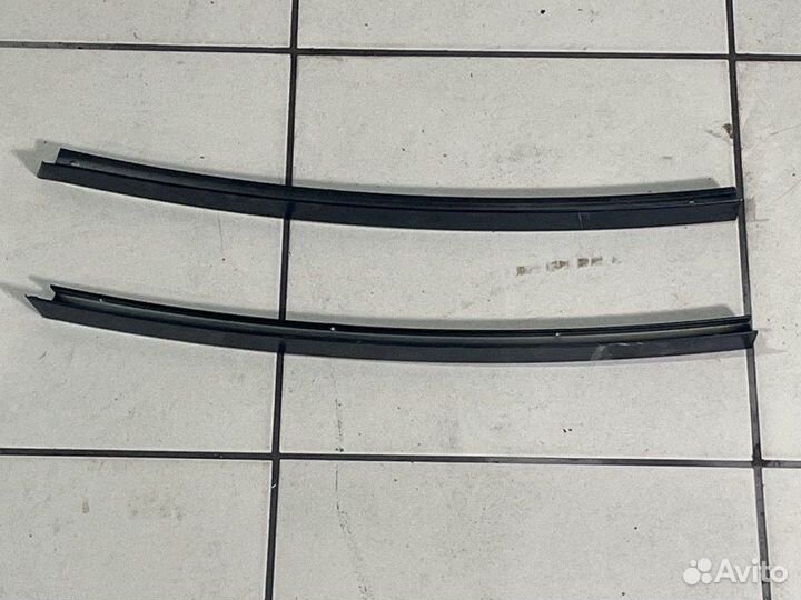 Направляющая стекла двери Bmw 530I Lci E39 M54B30